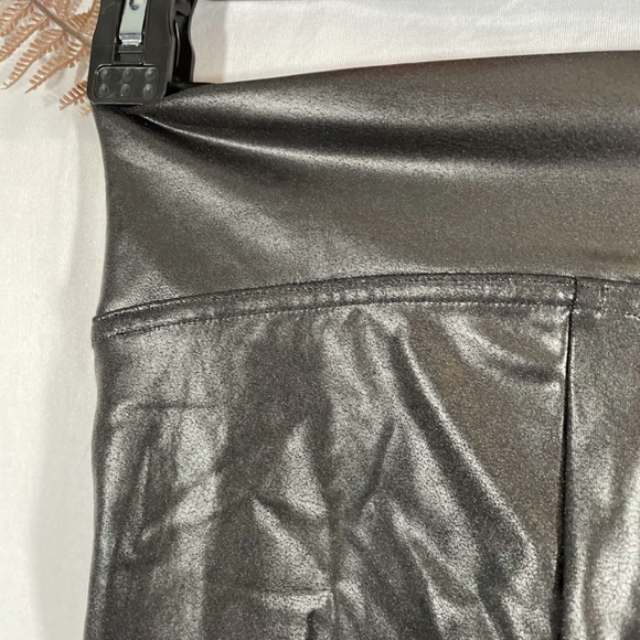 NEW SPANX [ XS ] Faux‎ Leather Leggings in Black - Picture 12 of 12